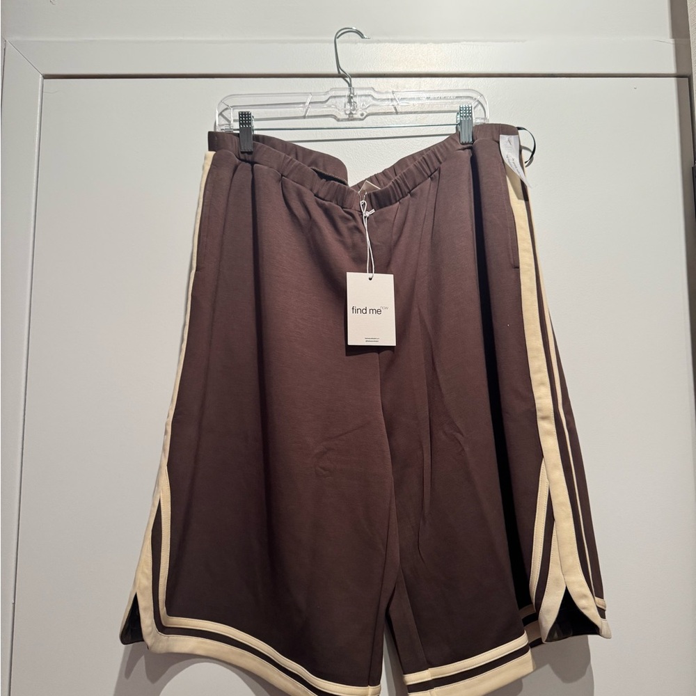 Find Me Brown Women's Shorts with Cream Trim